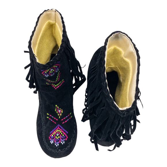 BUTITI Black Embroidered Southwestern Fuzzy-Lined Fringed Boho Ankle Boots 8 - Picture 8 of 12